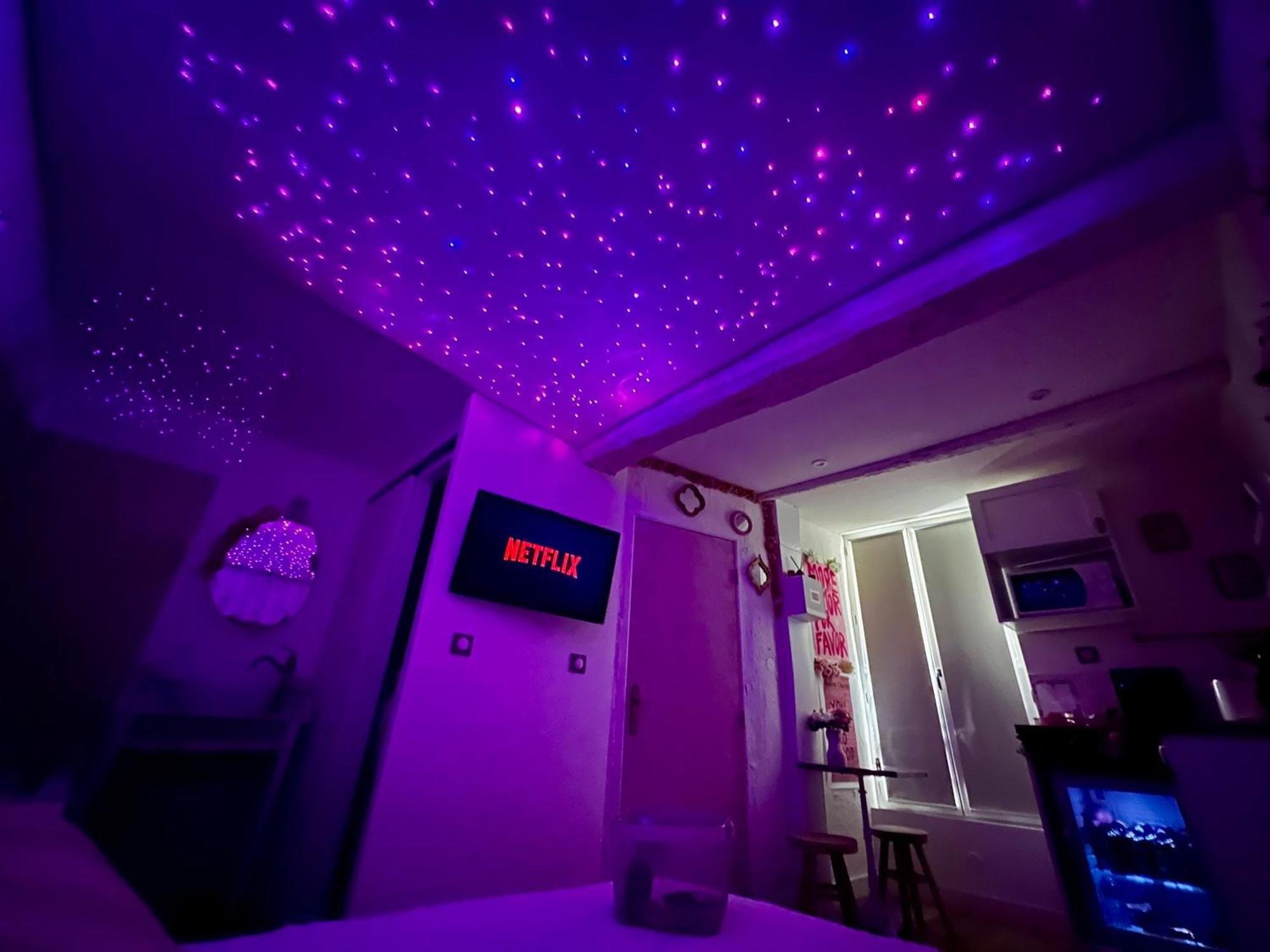 Romantic Room - Balneo - Ciel Etoile - Free Wifi - Netflix - Hyper Centre Pézenas Exterior foto